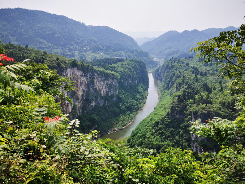 华蓥山吸氧赏日落和小山峡玩水周末游