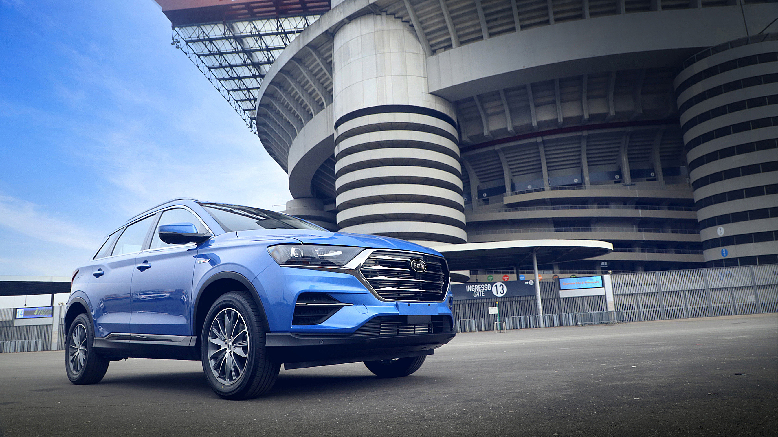 一生只愿爱一人 重庆斯威叫响品牌国米背书g01