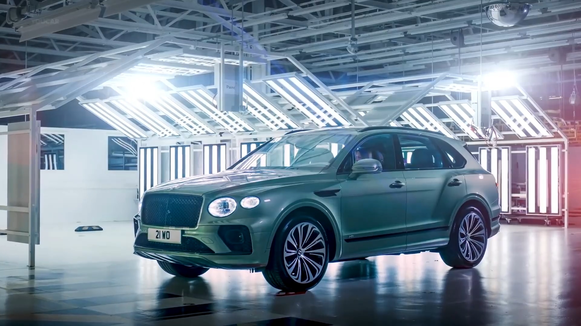 宾利旗下首款suv添越新款车型官方视频发布