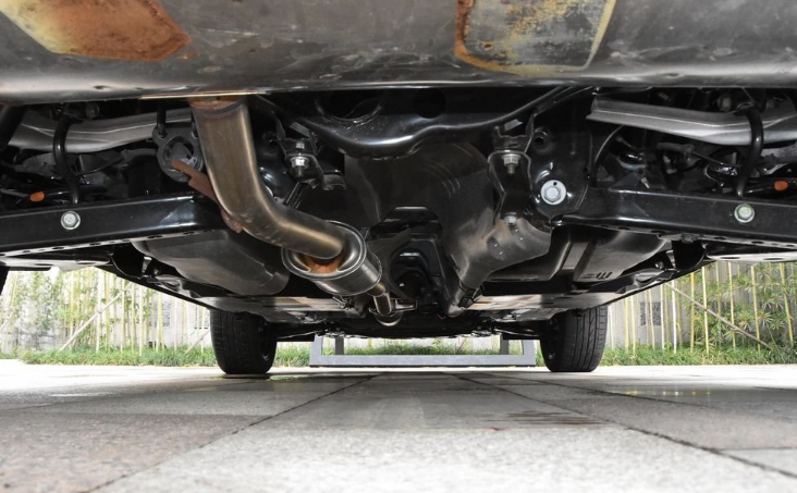 其最大功率为111kw,最大扭矩为194n·m,与之匹配的是cvt无级变速箱