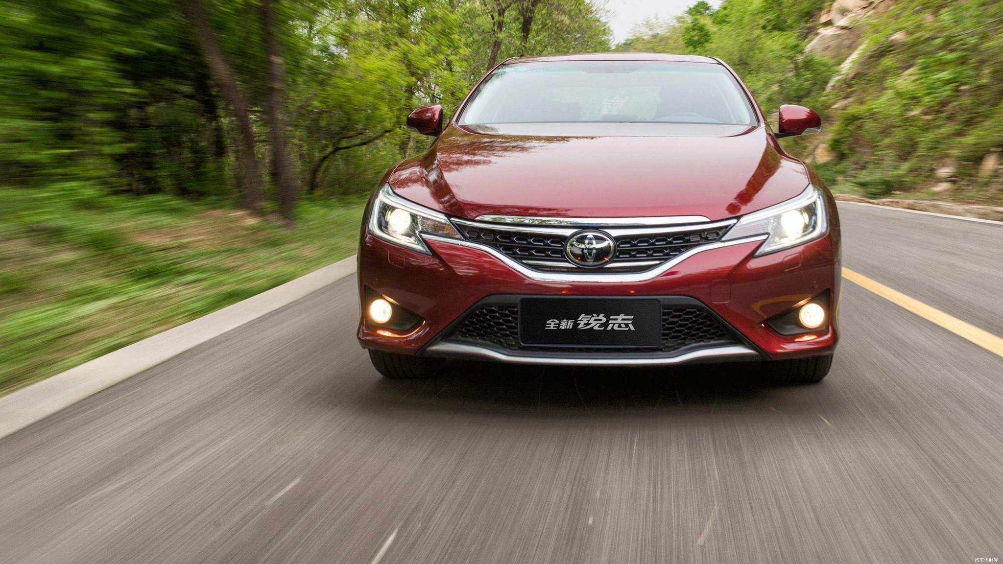 锐志十二年,你还记得当年丰田为我们带来的"大后超"吗?-水滴汽车