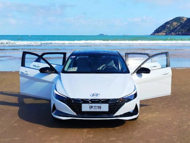 试驾小号索纳塔第七代伊兰特值得买吗