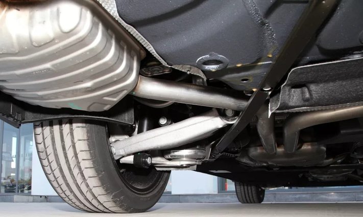 40万上下首选a6l看看新辉昂空悬告诉你啥叫越级享受