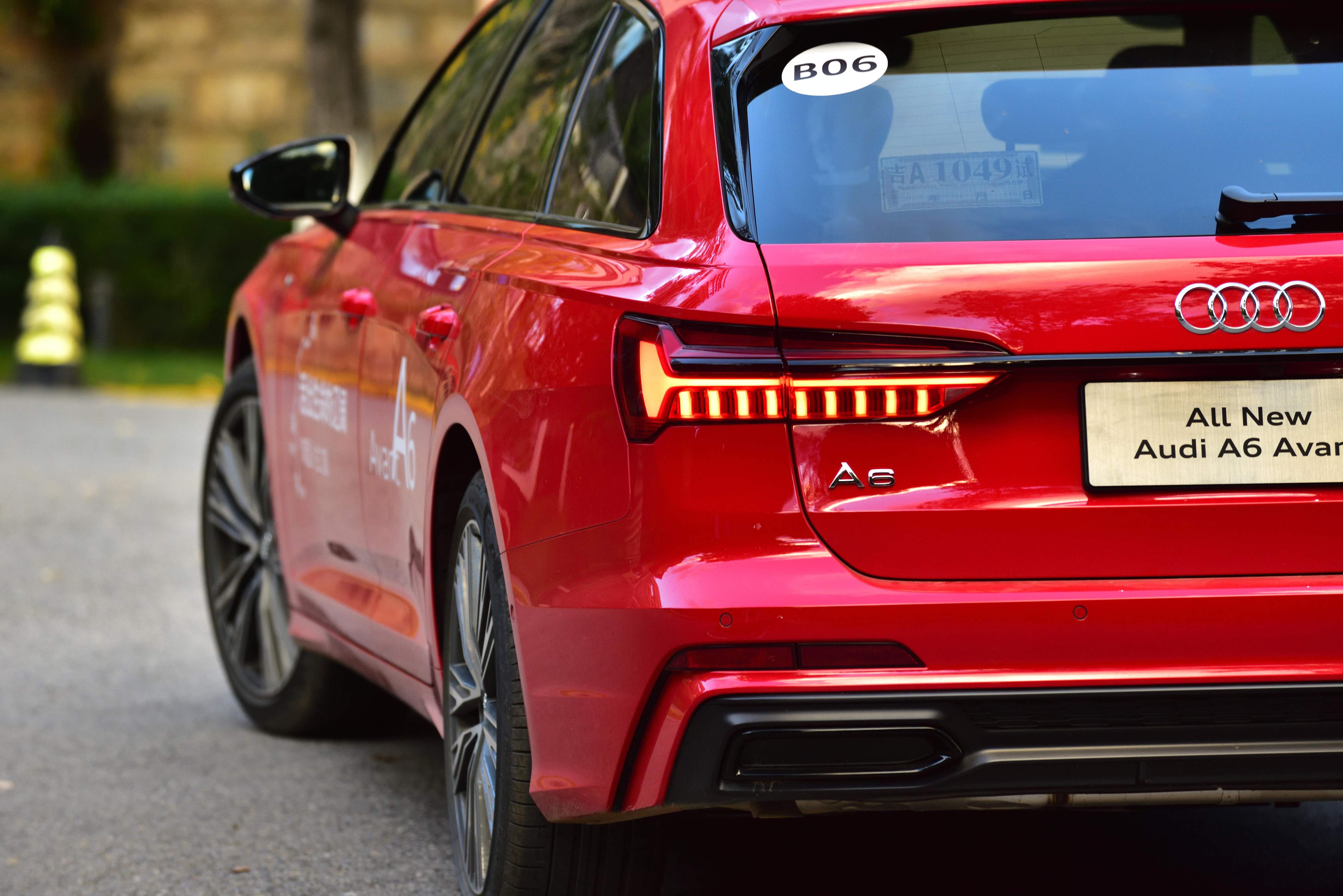 大相径庭的并蒂莲试驾奥迪a6旅行车家族