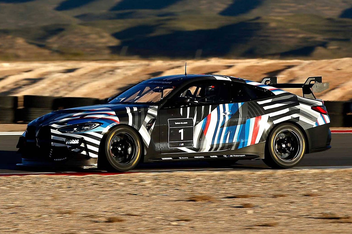 全新宝马m4gt4赛车极具战斗气息