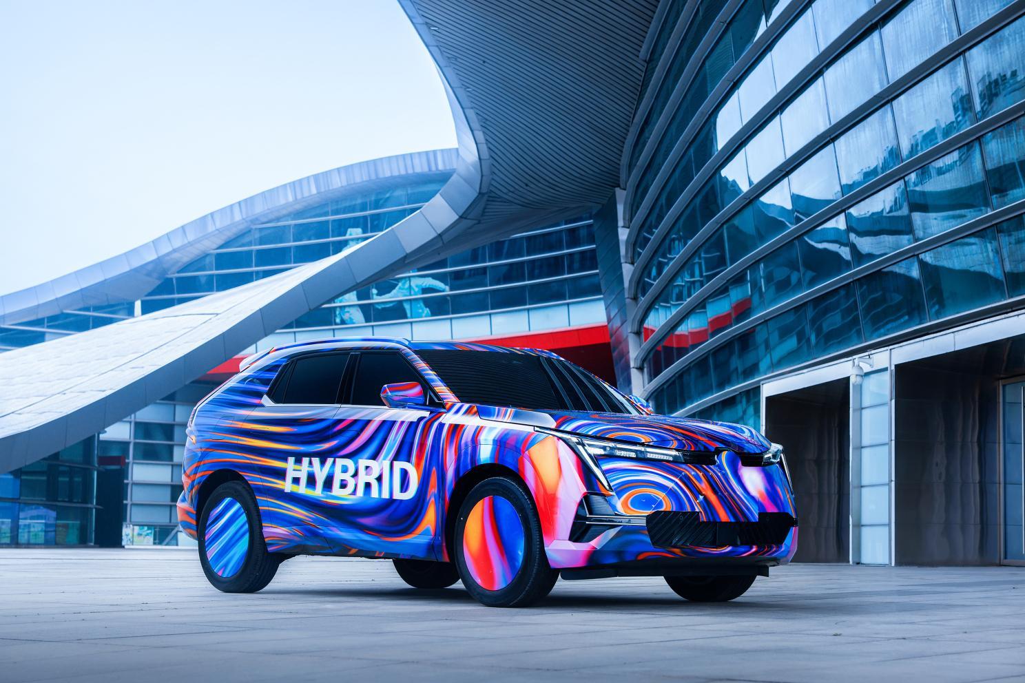 广汽传祺emkoo谍照曝光,主打科幻和运动,定位紧凑级混动suv-水滴汽车