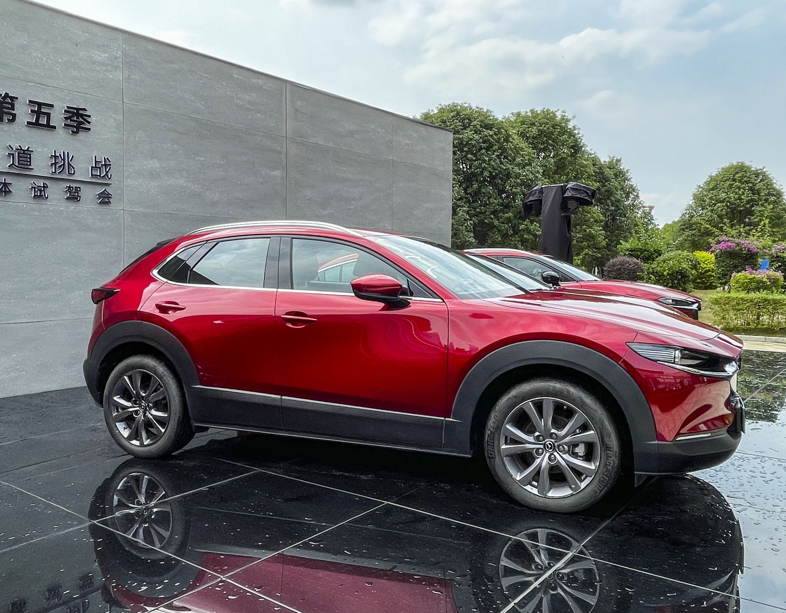 试驾"小红椒"马自达cx-30,那必是科技加狠活!-水滴汽车