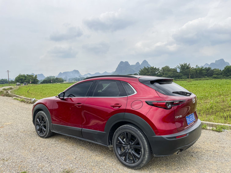 试驾"小红椒"马自达cx-30,那必是科技加狠活!-水滴汽车
