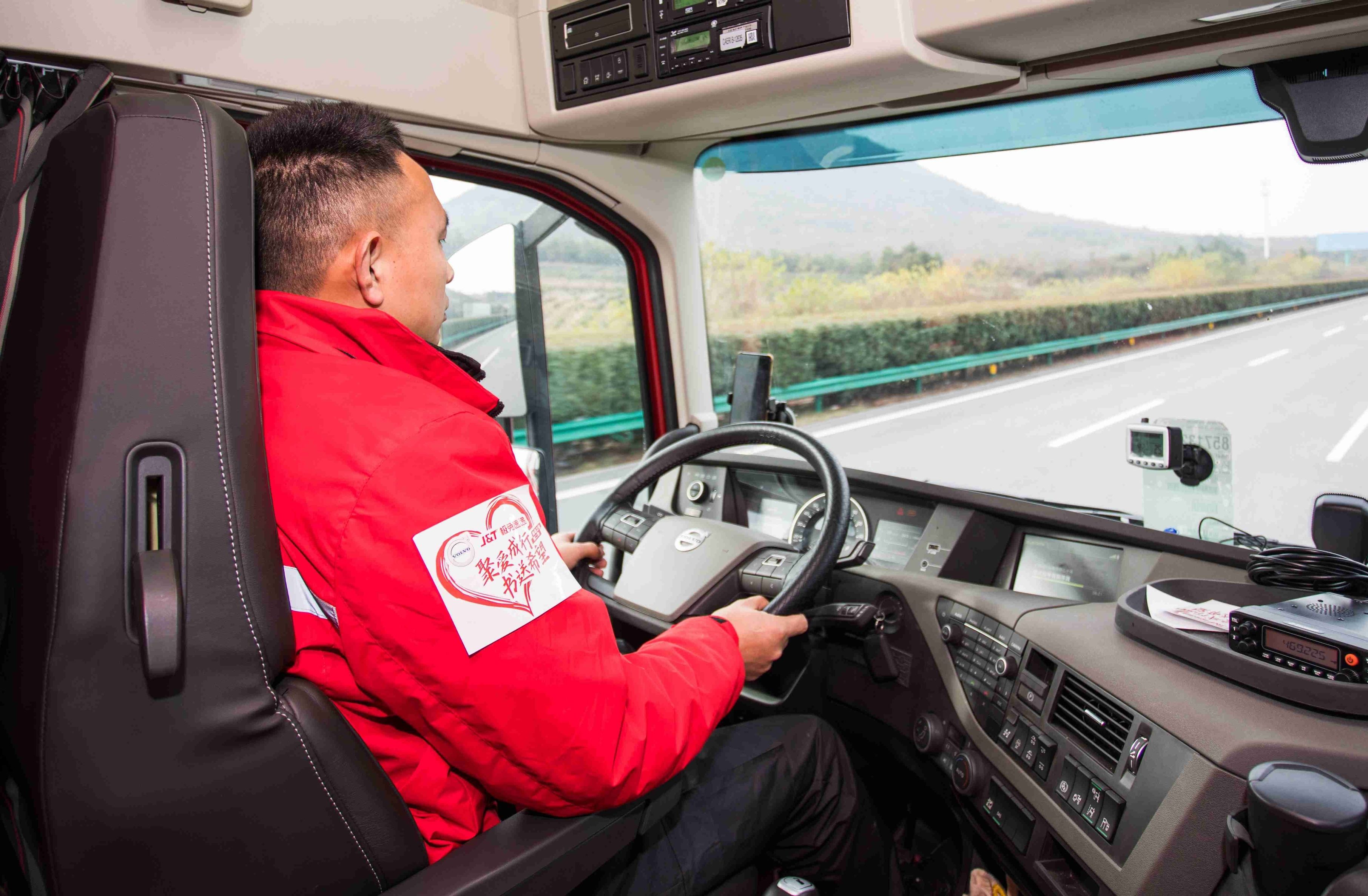 开货车,怎么就给家里人"丢脸"了?_商用车公社-商业新知