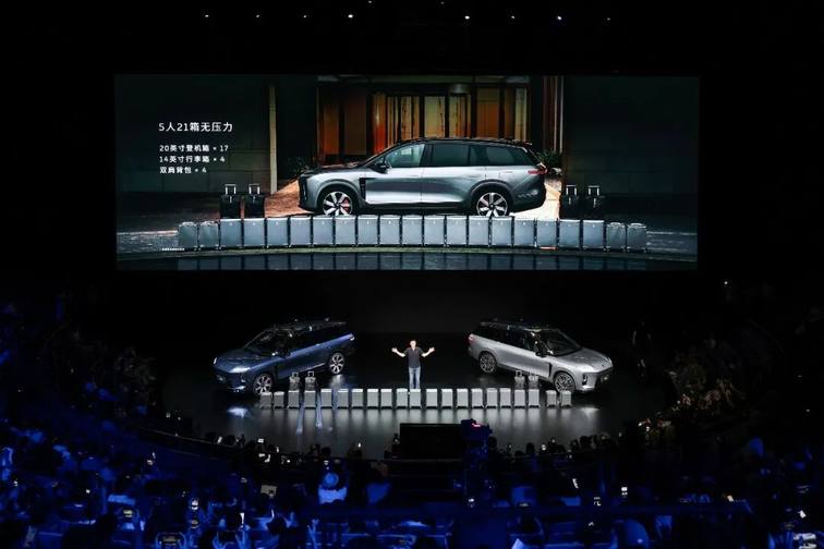 【E汽车】加速油转电洗牌，蔚来ES8大五座版有这个能力吗？