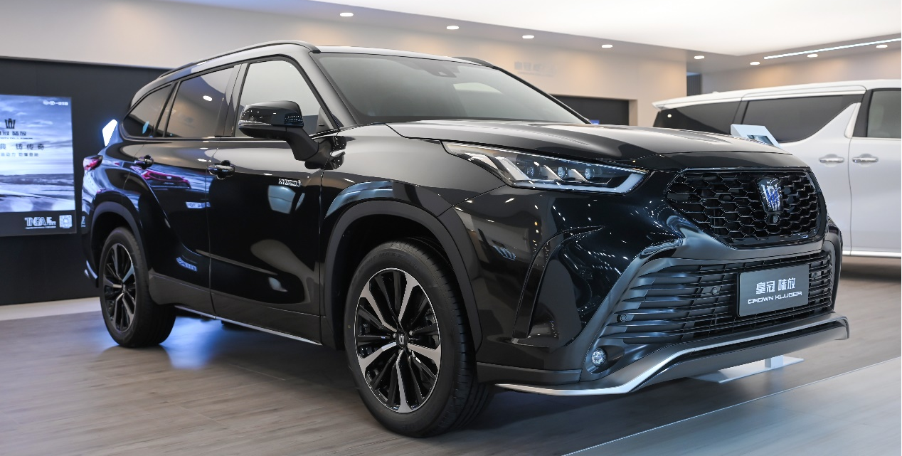 皇冠新品荣耀登场一汽丰田全车系共同参加2022广州车展